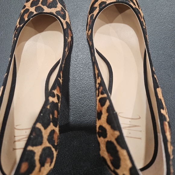 Shoes - Picture 3 of 4